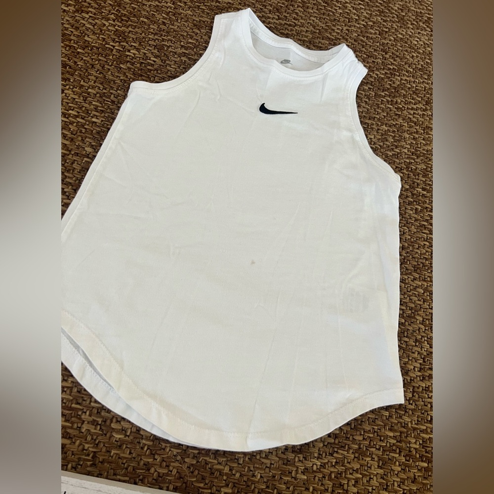 Girls Nike Tank Top - Picture 2 of 5